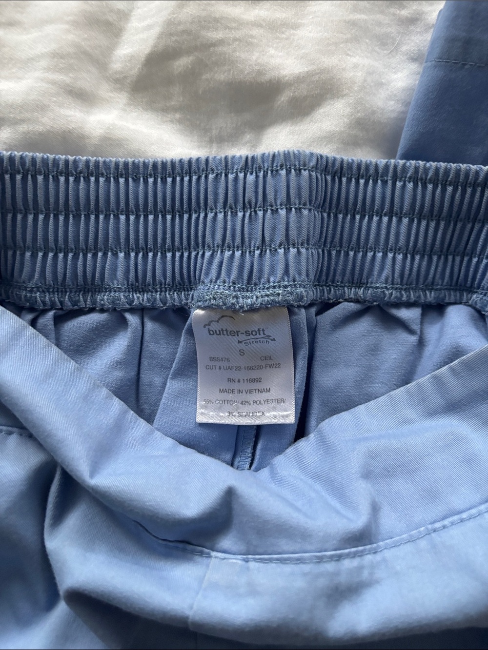 Ceil Blue Women’s Scrub top and pants - Picture 4 of 5
